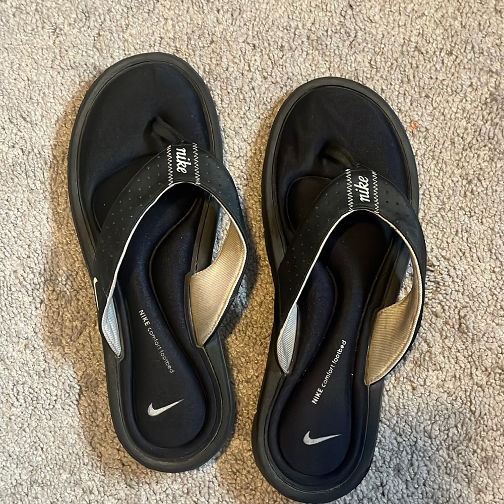 Women’s Nike Flip Flops